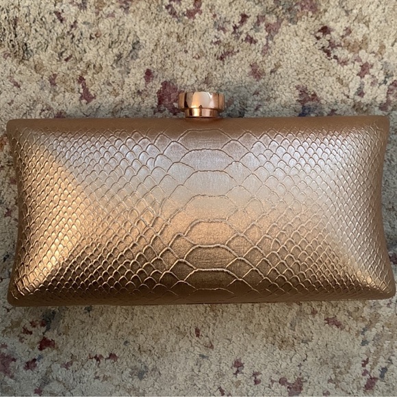 Vince Camuto Rose Gold Faux Snakeskin Clutch - Picture 3 of 8